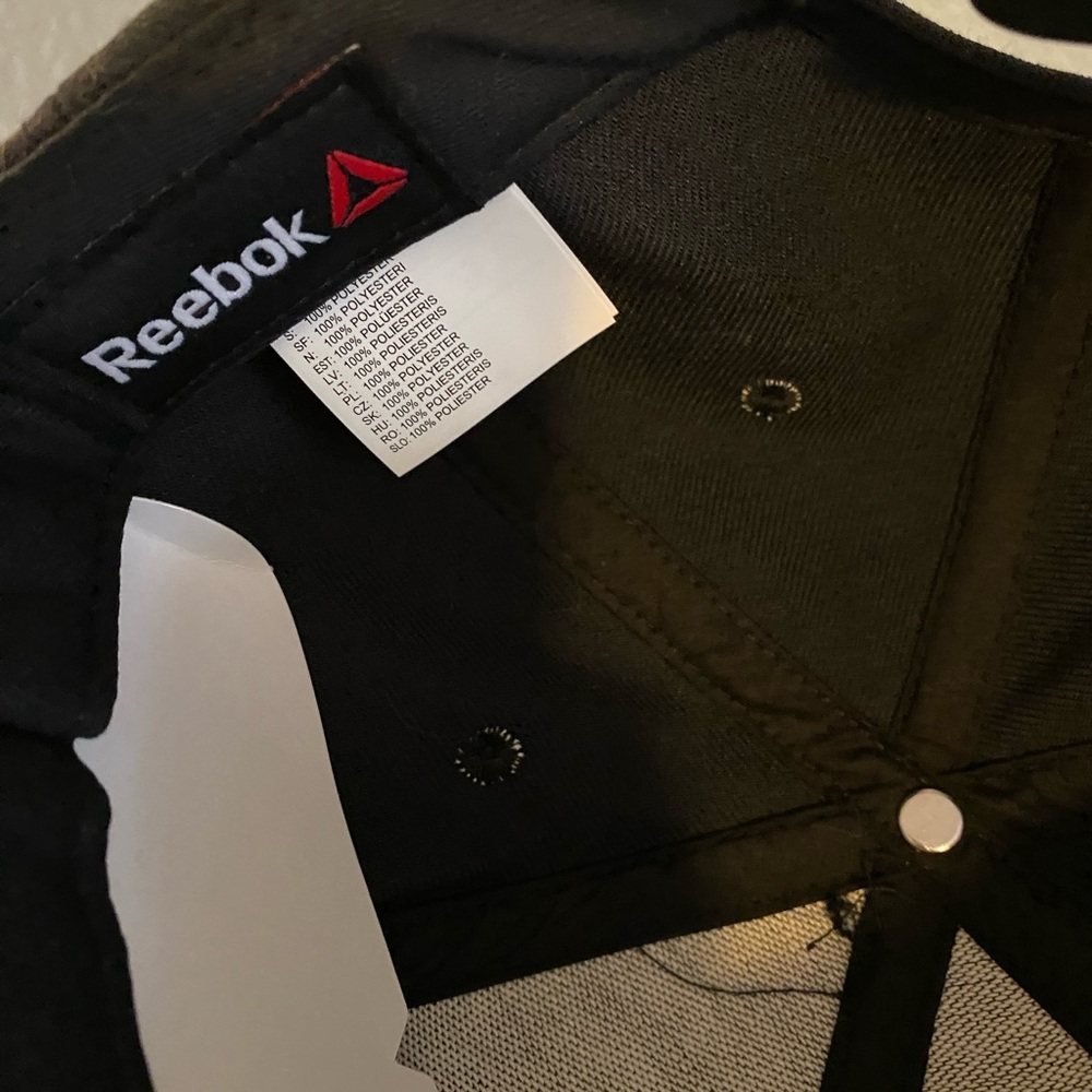 UFC Reebok SnapBack (black) - Picture 4 of 4
